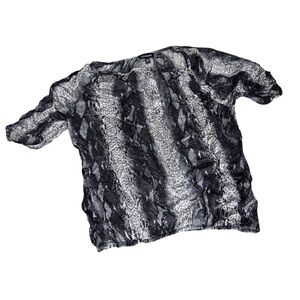 BEBE 3/4 sleeve animal print black and grey snake print shirt size S